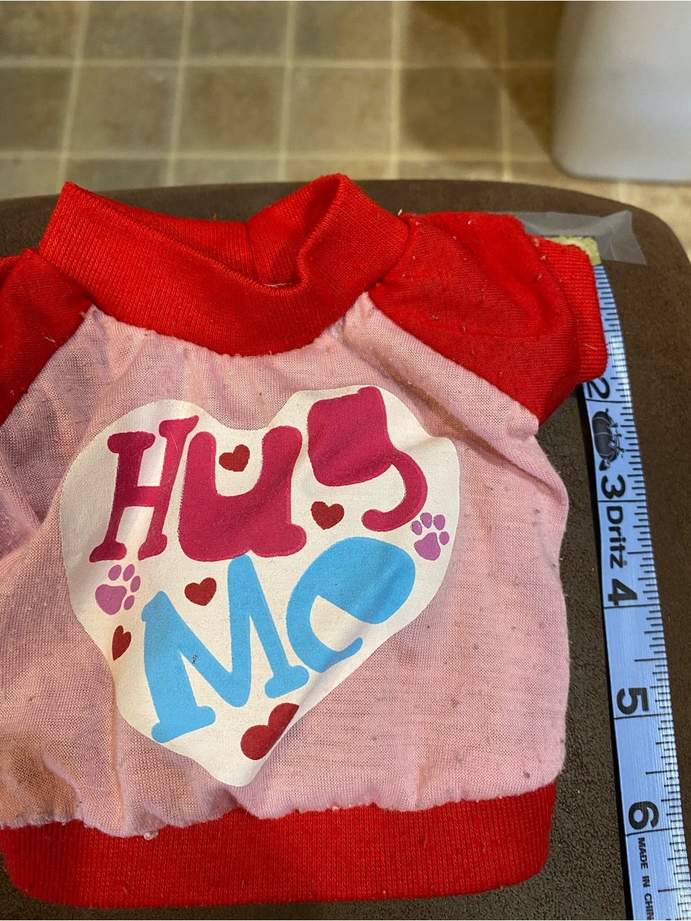 Red & Pink "Hug Me" Dog Shirt - Cute Puppy Tee